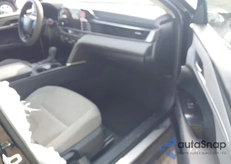 2025 Toyota Camry Le z USA, uszkodzony, nr VIN 4T1DAACKXSU503690